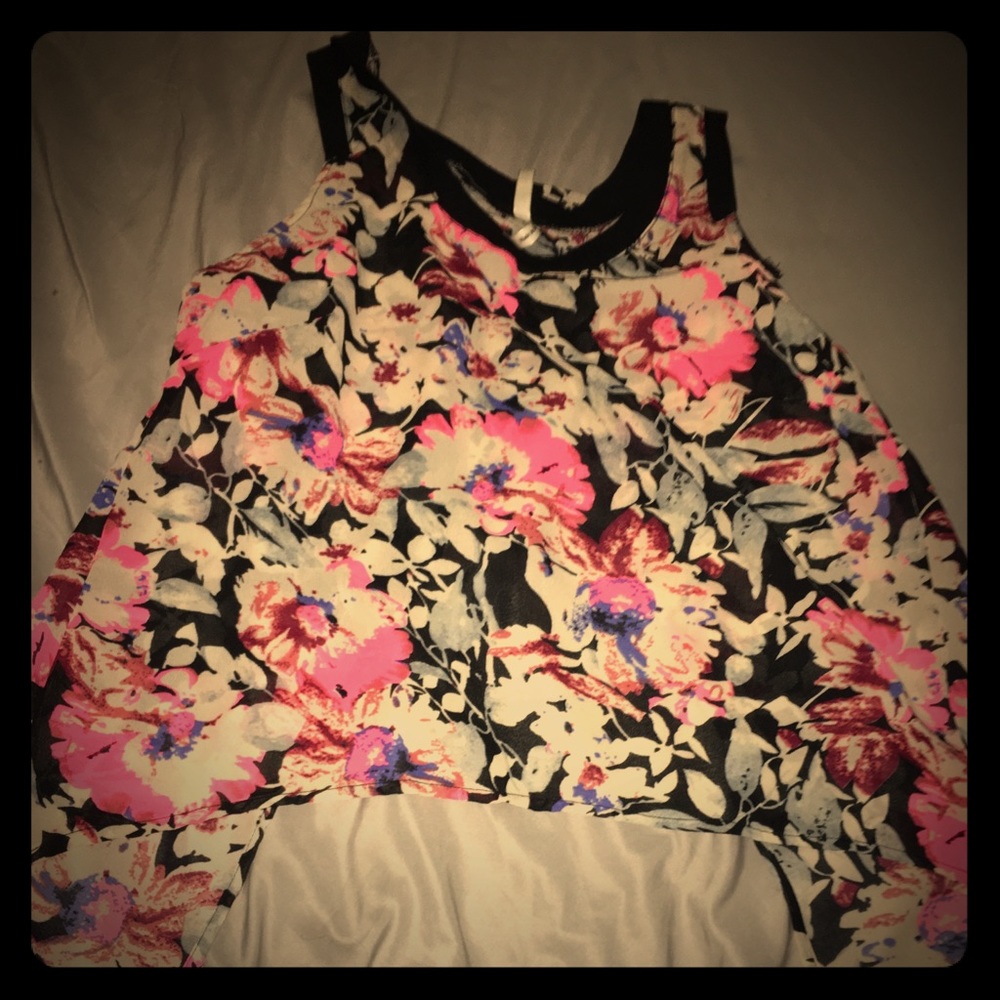 floral shirt